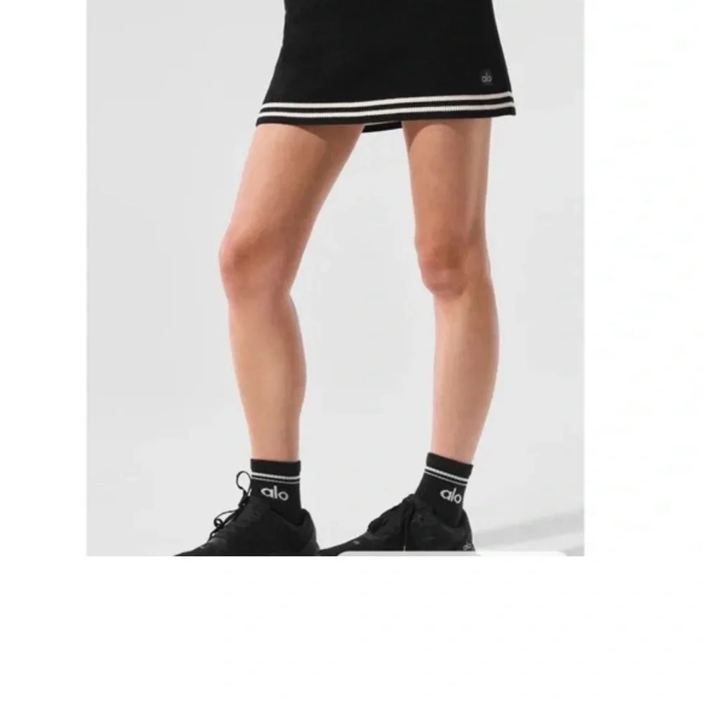 ALO Yoga Black Tennis Club Skirt with White Accents size XS new with tags